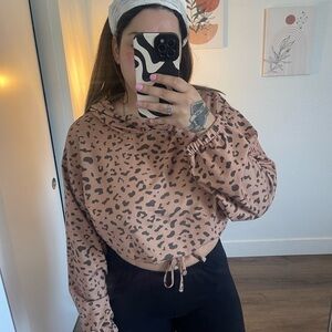 Cropped hoodie